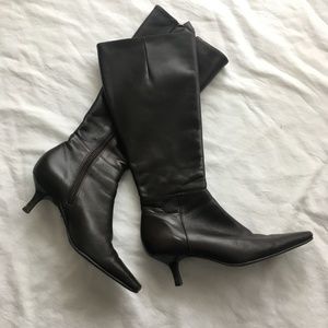 Ann Taylor Brown Kitten Heel Leather Boots 5M